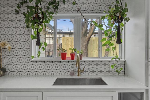 5409 Sun Valley Drive, Fort Worth, TX 76119