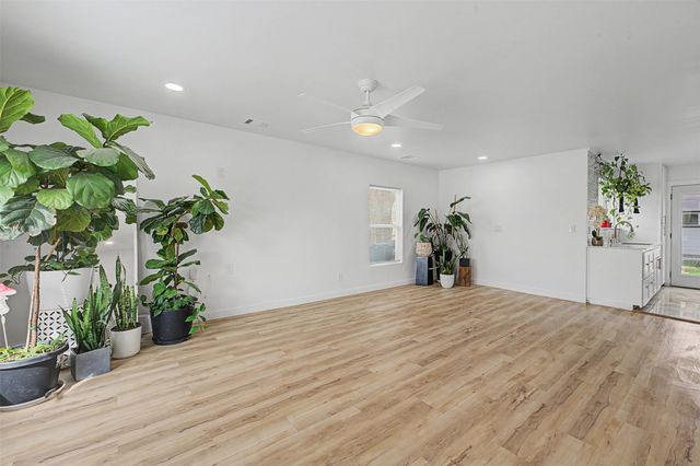 5409 Sun Valley Drive, Fort Worth, TX 76119