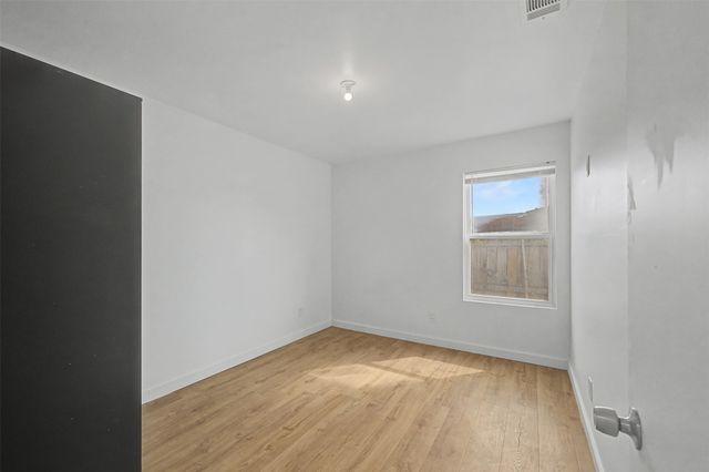 5409 Sun Valley Drive, Fort Worth, TX 76119