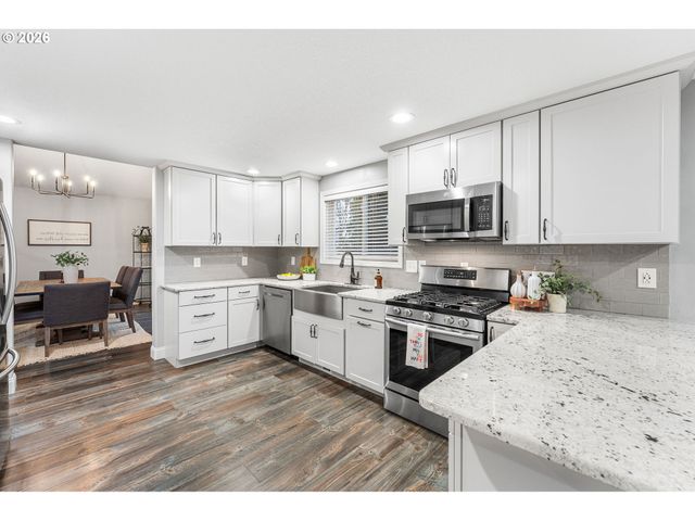 2512 Nw LOGAN St, Camas, WA 98607