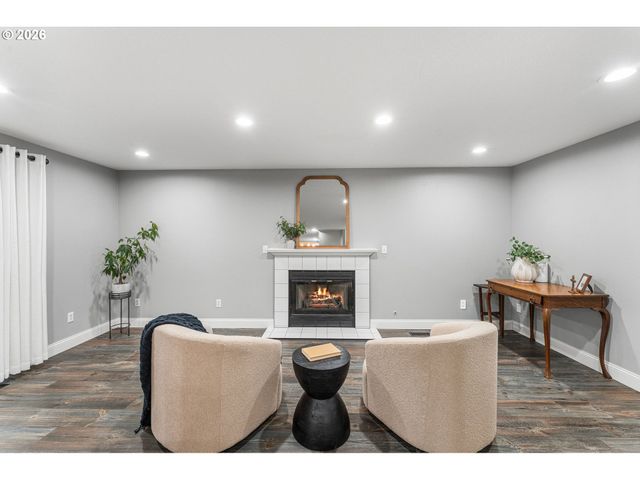 2512 Nw LOGAN St, Camas, WA 98607