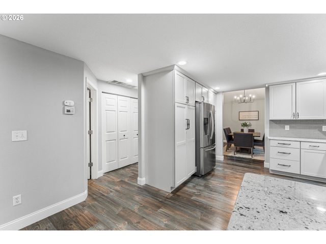 2512 Nw LOGAN St, Camas, WA 98607