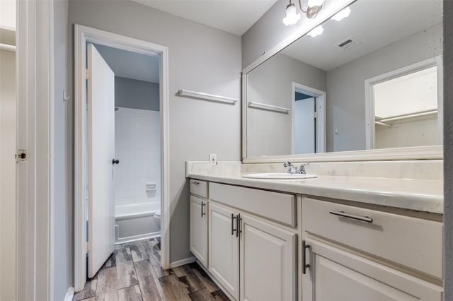 9707 Richmond Avenue 34, Houston, TX 77042