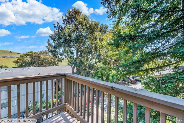 229 Nautical Ct, Vallejo, CA 94591