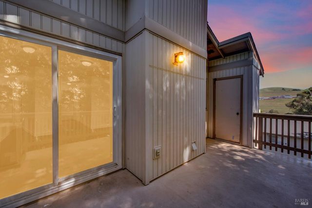 229 Nautical Ct, Vallejo, CA 94591