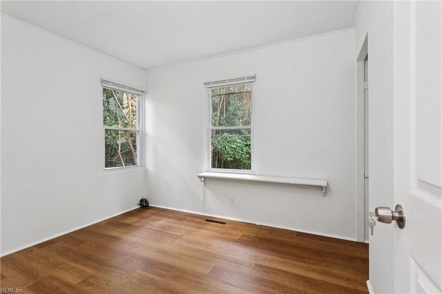 8227 Andrew LN, Norfolk, VA 23505