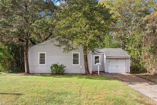 8227 Andrew LN, Norfolk, VA 23505