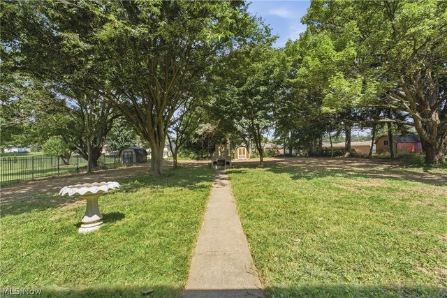 5111 Nave Street SW, Canton, OH 44706