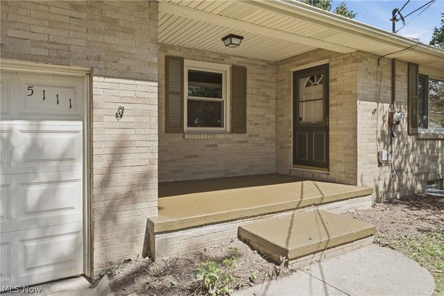 5111 Nave Street SW, Canton, OH 44706