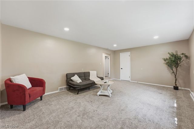 5111 Nave Street SW, Canton, OH 44706