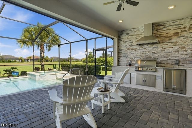15888 Leaning Pine LN, Punta Gorda, FL 33982
