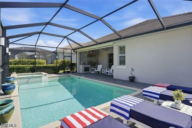 15888 Leaning Pine LN, Punta Gorda, FL 33982