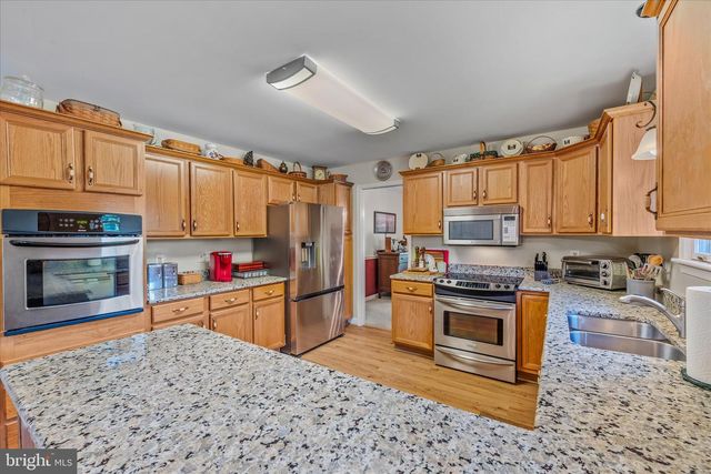 501 LILAC LN, Martinsburg, WV 25401
