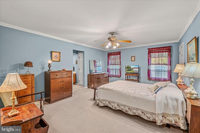 501 LILAC LN, Martinsburg, WV 25401