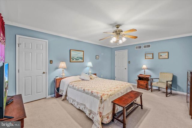501 LILAC LN, Martinsburg, WV 25401