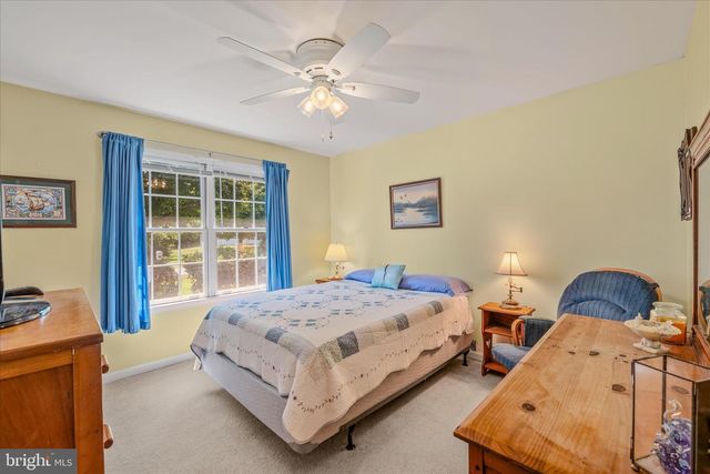 501 LILAC LN, Martinsburg, WV 25401