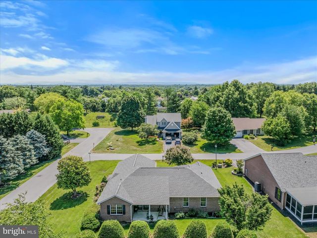 501 LILAC LN, Martinsburg, WV 25401