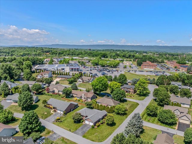 501 LILAC LN, Martinsburg, WV 25401