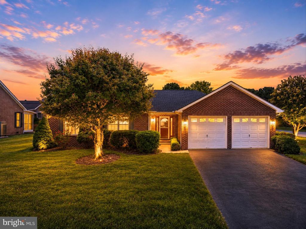 501 LILAC LN, Martinsburg, WV 25401