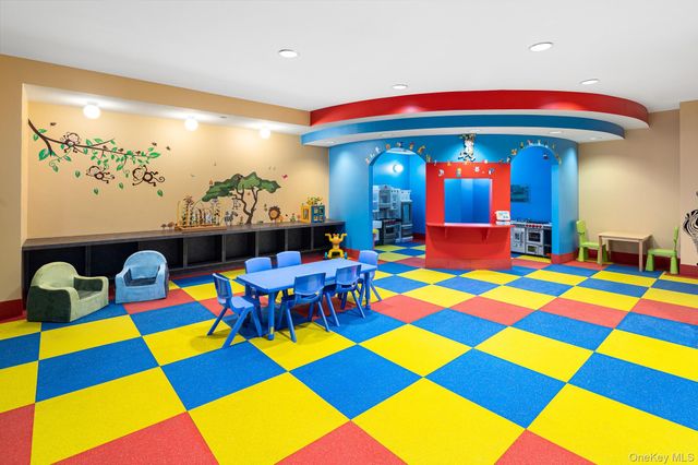 10 City Place 11G, White Plains, NY 10601