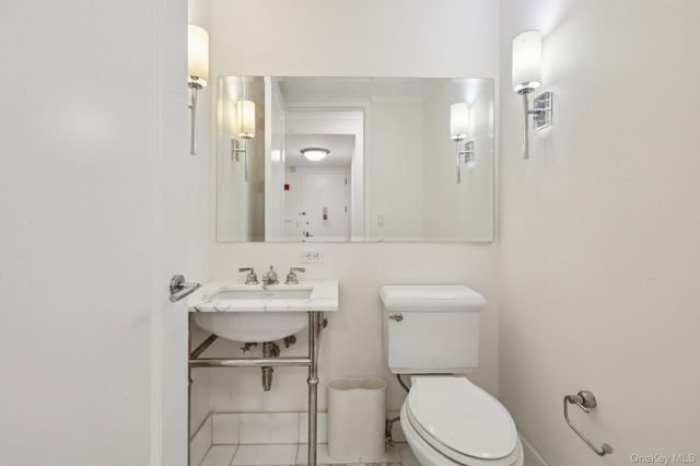 10 City Place 11G, White Plains, NY 10601