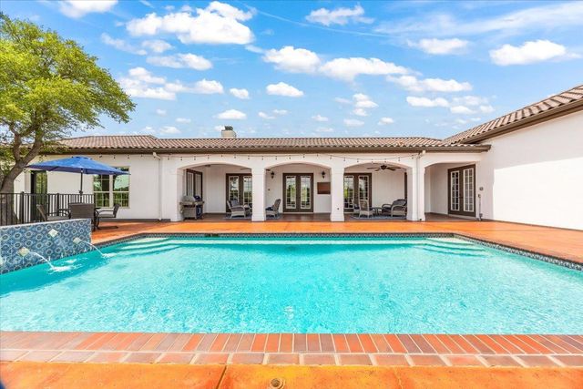 230 Dry Bear CRK, New Braunfels, TX 78132