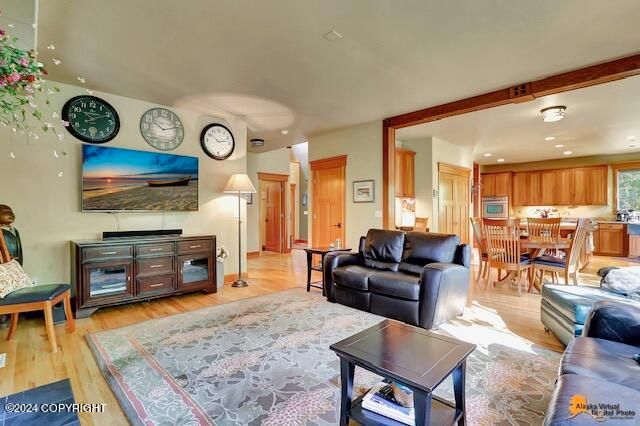 2923 Captain Cook Estates Circle, Anchorage, AK 99517