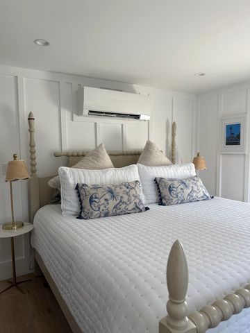 2 Glenmere Rd, Rockport, MA 01966