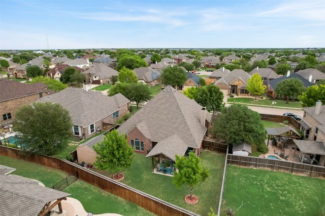 5017 W Fall Drive, Midlothian, TX 76065