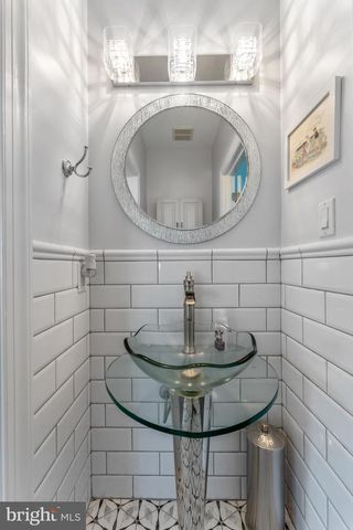 221 E 21ST AVE, North Wildwood, NJ 08260