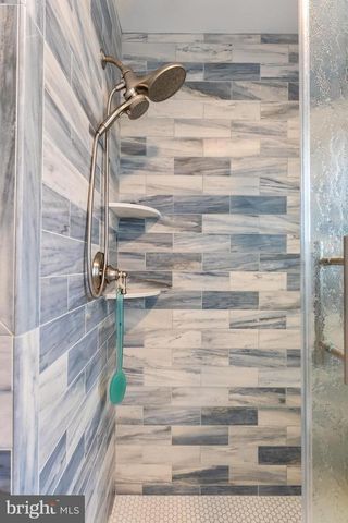 221 E 21ST AVE, North Wildwood, NJ 08260