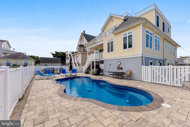 221 E 21ST AVE, North Wildwood, NJ 08260