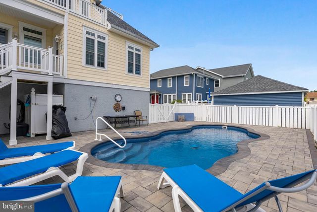 221 E 21ST AVE, North Wildwood, NJ 08260