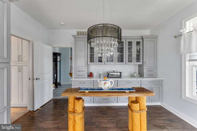 221 E 21ST AVE, North Wildwood, NJ 08260