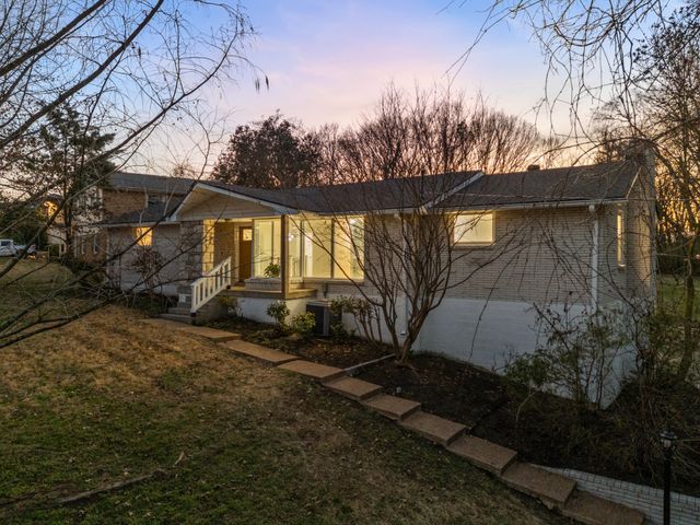 136 Roberta Dr, Hendersonville, TN 37075