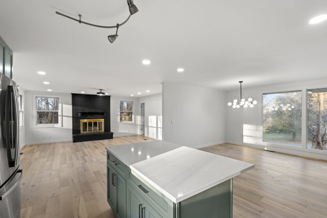 136 Roberta Dr, Hendersonville, TN 37075