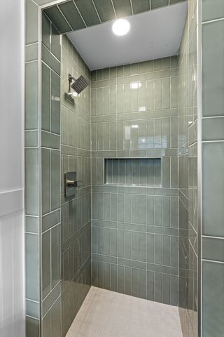 136 Roberta Dr, Hendersonville, TN 37075