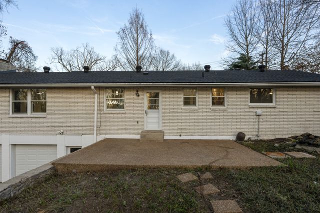 136 Roberta Dr, Hendersonville, TN 37075