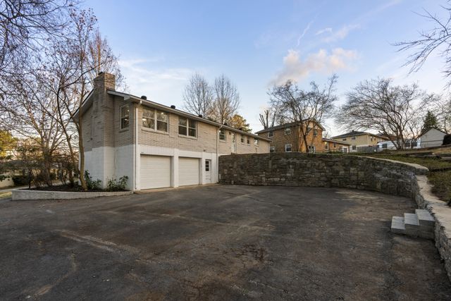 136 Roberta Dr, Hendersonville, TN 37075