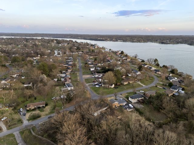 136 Roberta Dr, Hendersonville, TN 37075