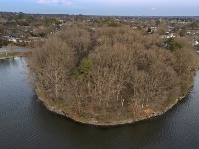 136 Roberta Dr, Hendersonville, TN 37075