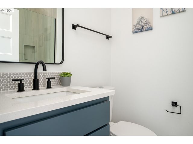 1000 Ne 70TH Ave, Portland, OR 97213