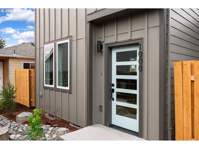 1000 Ne 70TH Ave, Portland, OR 97213