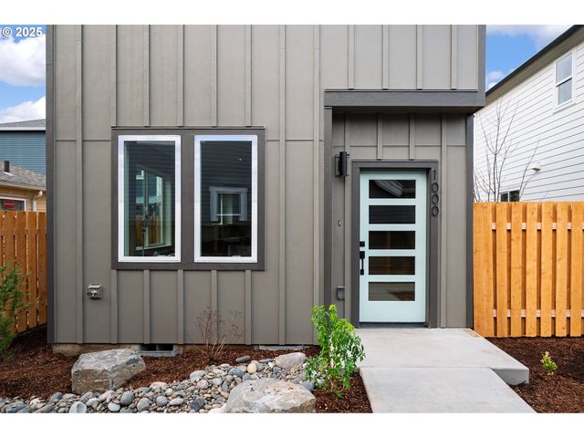 1000 Ne 70TH Ave, Portland, OR 97213