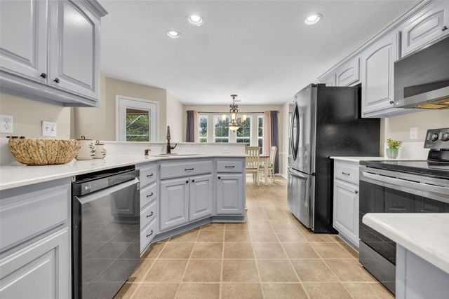 3945 S 217th East Avenue, Broken Arrow, OK 74014