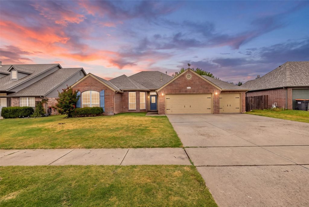 3945 S 217th East Avenue, Broken Arrow, OK 74014