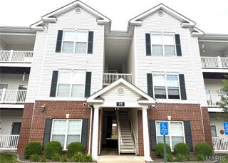 25 Kassebaum Lane 203, Mehlville, MO 63129