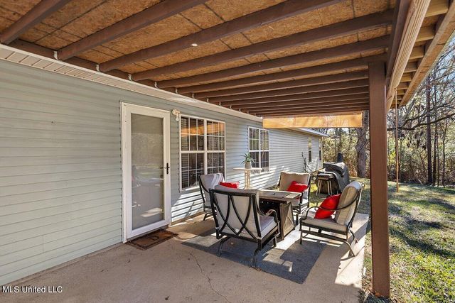 1085 Thomas Drive, Raymond, MS 39154