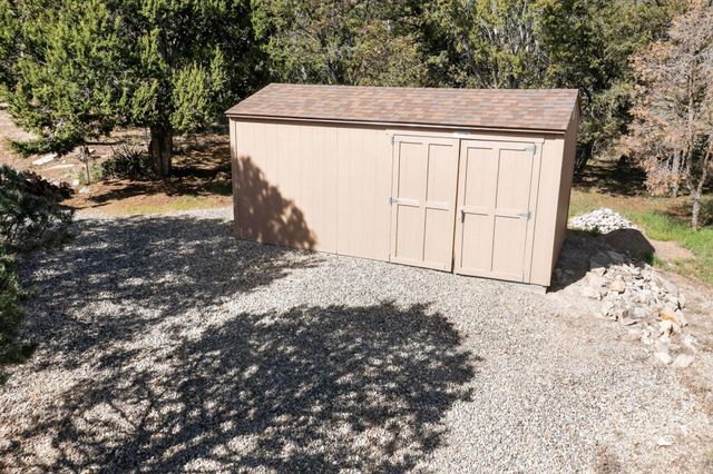 9 White Stallion Court, Edgewood, NM 87015