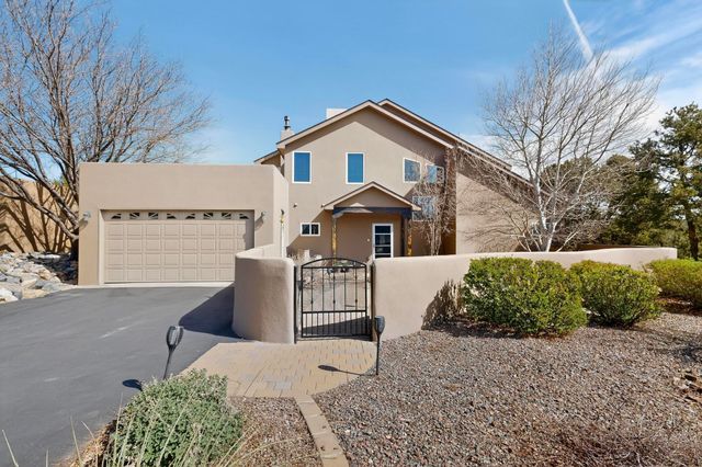 9 White Stallion Court, Edgewood, NM 87015